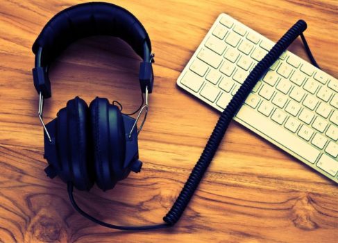 Por que anunciantes brasileiros ainda não investem em áudio digital?